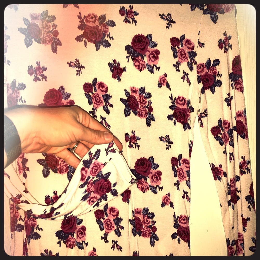 Rose pattern pink mock neck